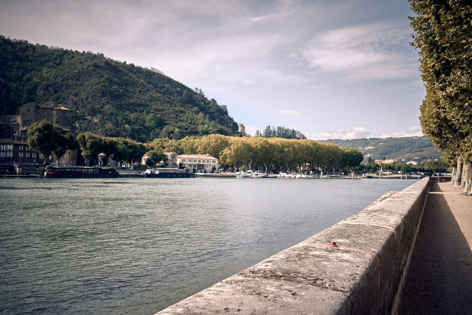 Illustration — Tournon-sur-Rhone